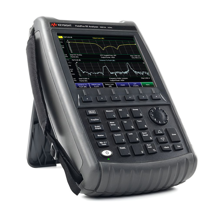 Analizor portabil de spectru cu microunde FieldFox N9912A