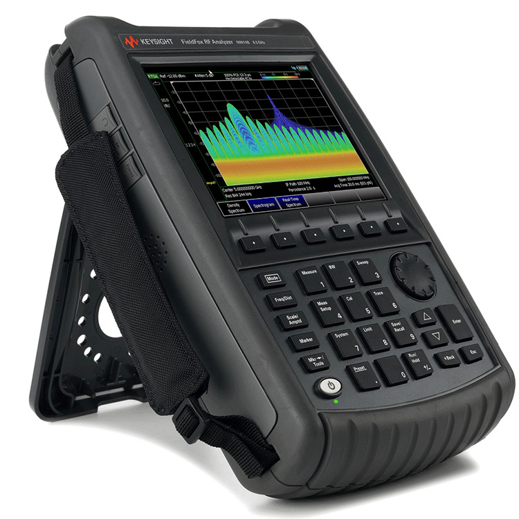 Analizor portabil de spectru cu microunde FieldFox N9914B