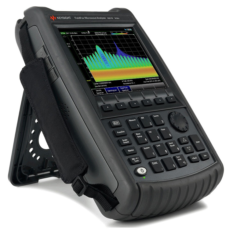 Analizor portabil de spectru cu microunde FieldFox N9917B