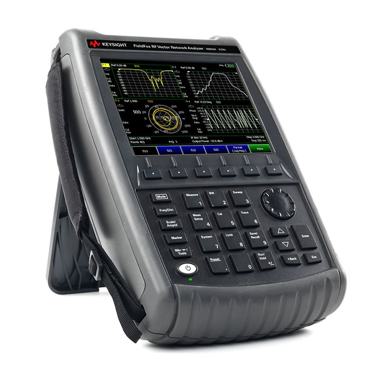 Analizor portabil de spectru cu microunde FieldFox N9923A